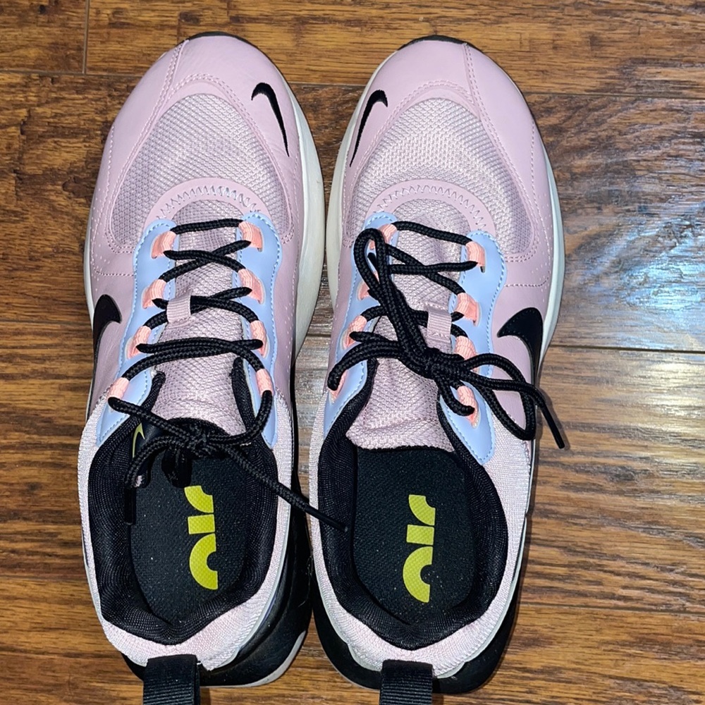 Women’s Air Max Verona